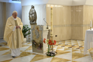 7-Santa Missa celebrada na capela da Casa Santa Marta: “O Espírito Santo recorda-nos o acesso ao Pai”