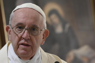 3-Misa celebrada por el papa Francisco de forma privada en la capilla de la Casa Santa Marta: <i>El Espíritu Santo crea la armonía de la Iglesia, el espíritu maligno destruye </i>