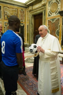 0-Meeting with participants in the meeting held in the Vatican on the fifth anniversary of the earthquake in Haiti