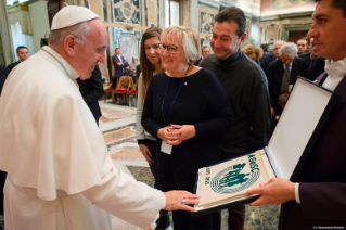 3-A la Asociaci&#xf3;n de padres de familia de las escuelas cat&#xf3;licas italianas [AGESC]