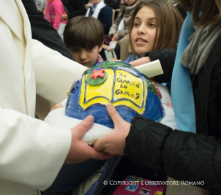 5-Audience aux donateurs de la cr&#xe8;che et de l'arbre de No&#xeb;l de la Place Saint-Pierre 