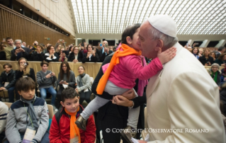 9-Audience to the donors of the Crib and the Christmas Tree in St. Peter's Square 