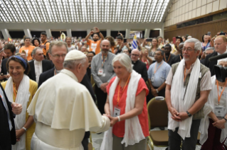 9-An die Delegationen des weltweiten Gebetsnetzes des Papstes 
