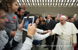 0-Aux employés du Saint-Siège et de l'État de la Cité du Vatican pour l'échange des vœux de Noël 