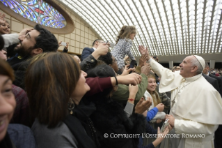 0-Ai dipendenti della Santa Sede e dello Stato della Città del Vaticano per lo scambio degli auguri natalizi