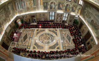 2-A la Curia romana con ocasi&#xf3;n de las felicitaciones navide&#xf1;as