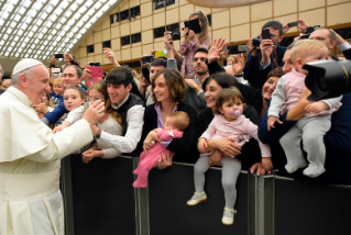 19-À comunidade do Hospital pediátrico "Bambino Gesù" de Roma 