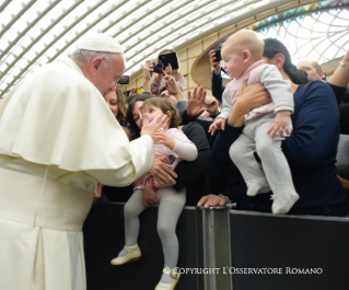 9-À comunidade do Hospital pediátrico "Bambino Gesù" de Roma 