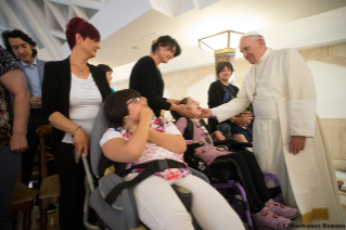 2-Meeting of the Holy Father with a group of sick children and their families