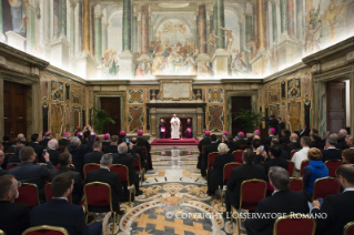 5-Udienza ai partecipanti al IV Corso di formazione dei Cappellani Militari al Diritto Internazionale umanitario