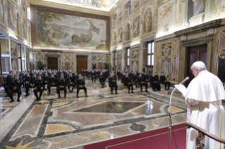 7-Aux carabiniers italiens de la Compagnie de Rome-Saint-Pierre 