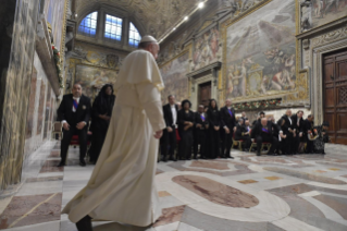 2-Ai Membri del Corpo Diplomatico accreditato presso la Santa Sede per la presentazione degli auguri per il nuovo anno