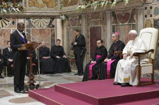 4-Ai Membri del Corpo Diplomatico accreditato presso la Santa Sede per la presentazione degli auguri per il nuovo anno