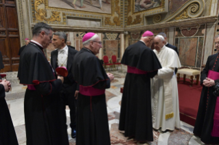 10-An die Teilnehmer an der internationalen Konferenz der Stiftung "Centesimus Annus pro Pontifice" 