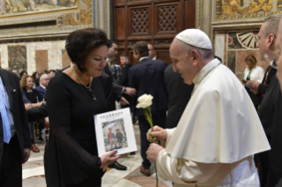 16-Aux participants à la Conférence internationale promue par la Fondation Centesimus Annus &#x2013; Pro Pontifice