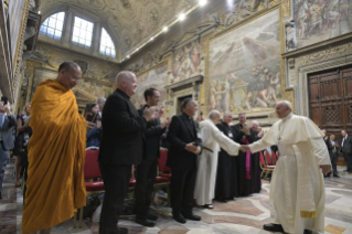 13-An die Teilnehmer an der internationalen Konferenz der Stiftung "Centesimus Annus pro Pontifice" 