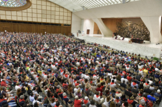 6-Aux participants &#xe0; la rencontre promue par le Catholic Charismatic Renewal International Service (CHARIS) 