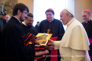 1-Rencontre avec les participants au Colloque &#x153;cum&#xe9;nique de religieux et religieuses, organis&#xe9; par la Congr&#xe9;gation pour les Instituts de Vie Consacr&#xe9;e et les Soci&#xe9;t&#xe9;s de Vie Apostolique 