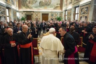 2-Aos Participantes no Congresso sobre a Encíclica <i>Deus Caritas Est</i> do Papa Bento XVI, por ocasião do 10º ano de publicação