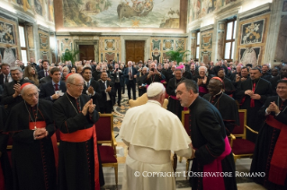 2-Aux participants au Congr&#xe8;s sur l'encyclique <i>Deus Caritas est</i> de Beno&#xee;t XVI, dix ans apr&#xe8;s sa publication