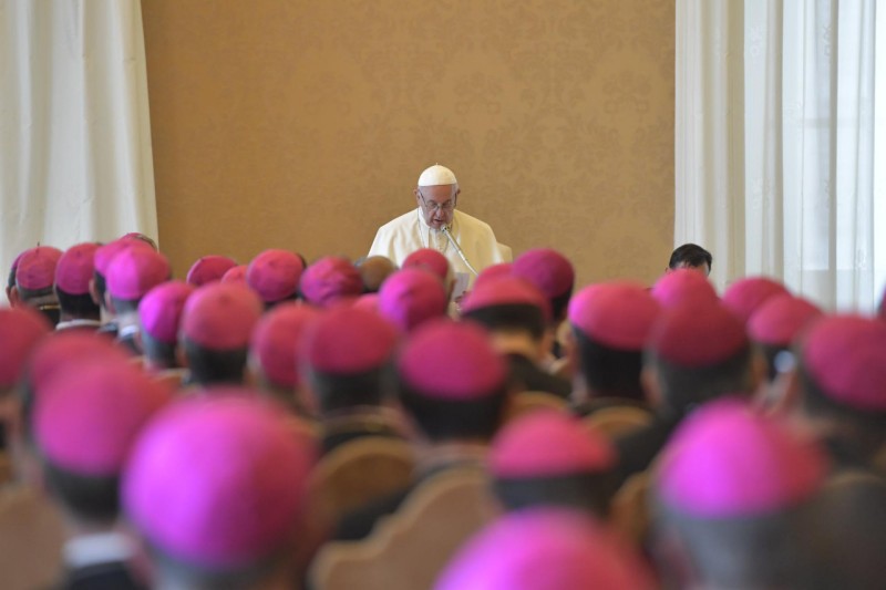 0-Aos novos Bispos participantes no curso organizado pela Congrega&ccedil;&atilde;o para os Bispos