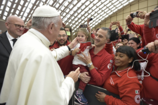 10-A los miembros de la Cruz Roja italiana