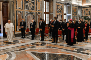 1-A las delegaciones de los donantes del &#xe1;rbol de Navidad y del belén para la Plaza de San Pedro