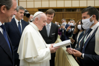 4-Au personnel et aux dirigeants de la Caisse italienne des d&eacute;p&ocirc;ts et des pr&ecirc;ts 