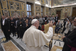 4-Aos Sacerdotes da Diocese de Cr&#xe9;teil, França