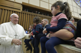 5-To the employees of the Holy See and of Vatican City State, with their respective families, for the exchange of Christmas greetings