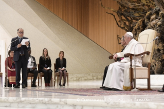 3-Aux participants &#xe0; la rencontre &#xab; L'&#xc9;conomie de Communion &#xbb;, organis&#xe9;e par le Mouvement des Focolari