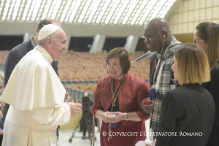 7-Aux participants &#xe0; la rencontre &#xab; L'&#xc9;conomie de Communion &#xbb;, organis&#xe9;e par le Mouvement des Focolari