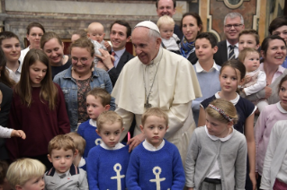 5-À la Communauté de l’Emmanuel