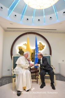 2-Besuch des Heiligen Vaters am Sitz der Ernährungs- und Landwirtschaftsorganisation (FAO) in Rom