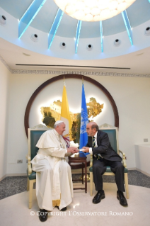 2-Visite du Saint-P&#xe8;re au si&#xe8;ge de la FAO &#xe0; Rome