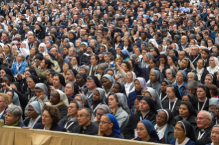 2-Aux participants au Congrès pour les formateurs de personnes consacrées, organisé par la Congrégation pour les instituts de vie consacrée et les sociétés de vie apostolique