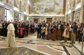 5-Aux participants au Forum International des Jeunes