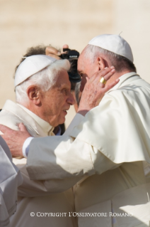 0-Encontro do Papa com os idosos na Pra&#xe7;a de S&#xe3;o Pedro (28 de setembro de 2014)