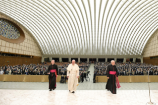 8-Ai Dirigenti e agli Agenti dell'Ispettorato di Pubblica Sicurezza Vaticano in occasione del 75° anniversario di istituzione