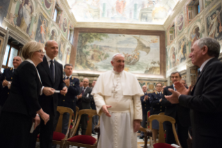 2-Incontro con i Dirigenti, gli Agenti e il Personale dell'Ispettorato di Pubblica Sicurezza presso il Vaticano