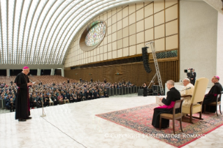 8-Aos participantes do IV Congresso Mission&#xe1;rio Nacional, promovido pela Confer&#xea;ncia Episcopal Italiana (22 de novembro de 2014)