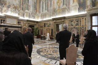 2-À un groupe de nouveaux Ambassadeurs à l'occasion de la présentation des Lettres de créance