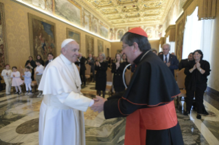 1-À comunidade do Instituto "Degli Innocenti" de Florença