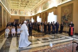 6-À comunidade do Instituto "Degli Innocenti" de Florença