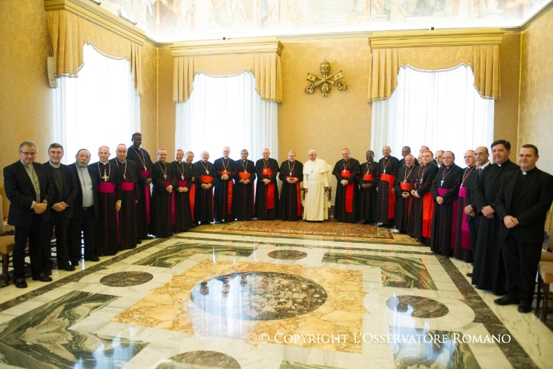 2-A los participantes en el Congreso Internacional de Pastoral de las grandes ciudades (27 de noviembre de 2014)