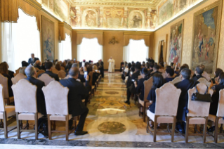 1-Saludo del Santo Padre a un grupo de peregrinos de Panam&#xe1;