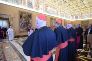 1-Aux participants à l'Assemblée plénière du Conseil pontifical pour les Textes législatifs