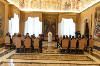 9-A los participantes en la plenaria del Consejo Pontificio para los Textos Legislativos