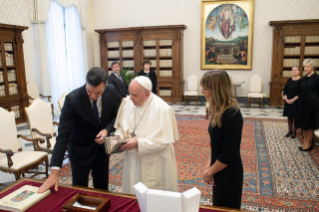 3-Al Presidente del Governo di Spagna, S.E. il Signor Pedro S&#xe1;nchez P&#xe9;rez-Castej&#xf3;n