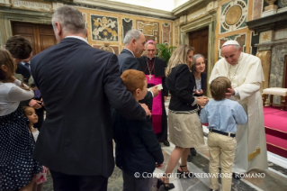 6-Udienza del Santo Padre ai partecipanti all'Incontro promosso dall'Associazione Scienza e Vita